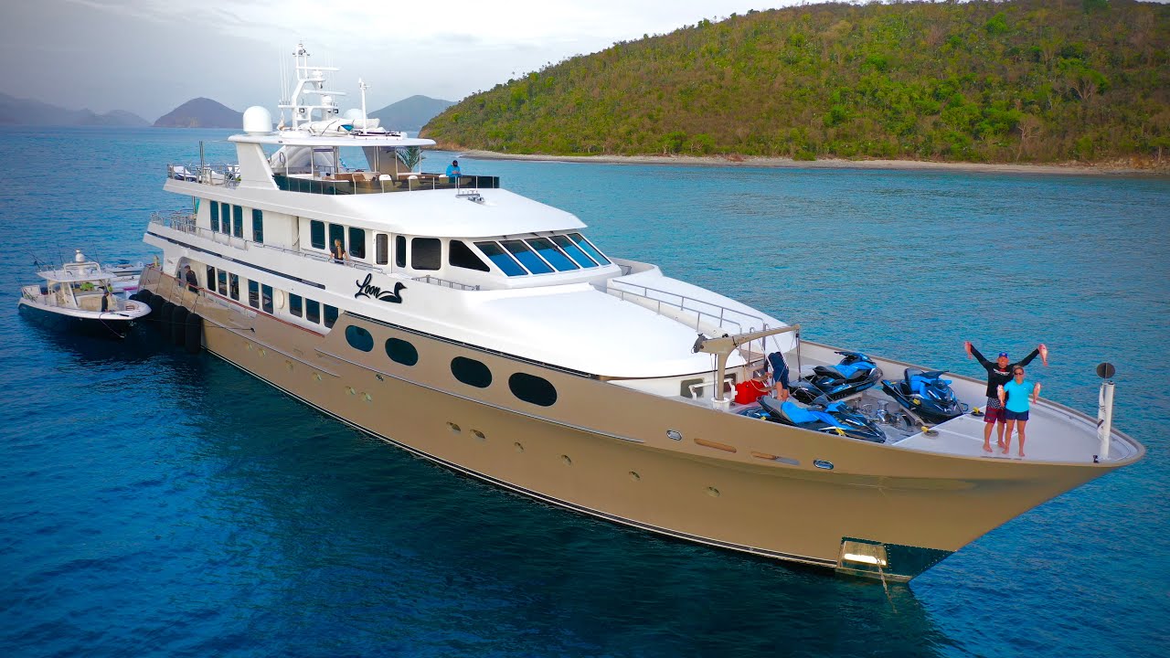 Deep Sea Fishing from 40, 000, 000 MEGA Yacht! Catch Clean Cook M/V Loon