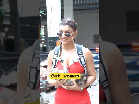 Akanksha Puri or Cat woman #shudhmanoranjan #bollywood #bollywoodnews #entertainment