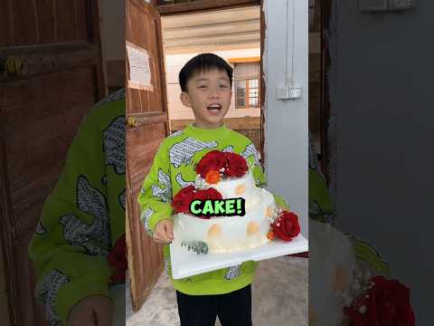 Jenny was Surprised by an Amazing Cake! 🎂😁