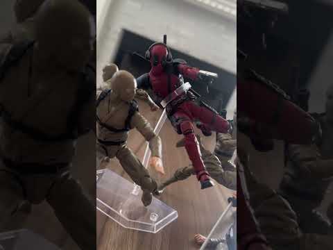 Deadpool listens to Cupid 💘 😂 #actionfigures #deadpool #shfiguarts #shorts