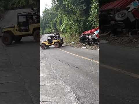 where the big one can pull the small one #shorts #automobile #driver #sopirlintas #truck