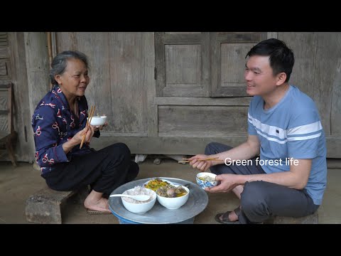 Robert was delighted to see the pigs and chickens were healthy and thriving. Green forest life
