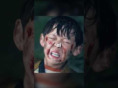 Un ser humano nacido de un huevo de serpiente. #futurelink #movie #shorts 😧
