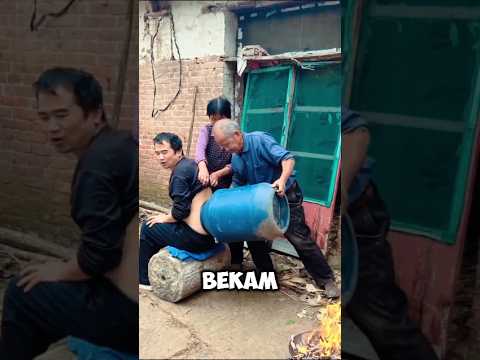 Kakek bekam pakai tong untuk masuk angin! 😲