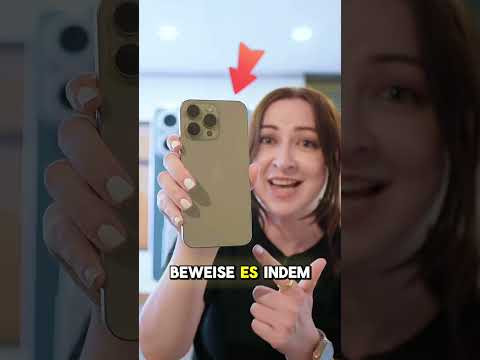 Handy ins Wasser gefallen? So rettest du dein Smartphone richtig!