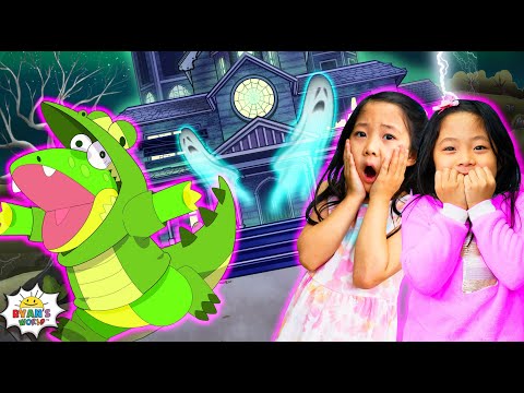 Trick or Treating at a Haunted HOUSE! | Halloween Cartoon Animation for Kids!