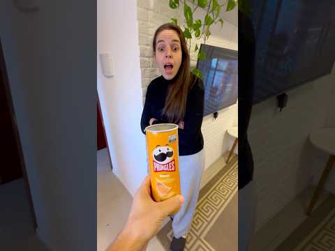 PEGA A PRINGLES | Lauren VB