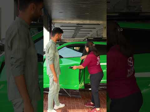 Lessons with Lamborghini Urus Completed โ