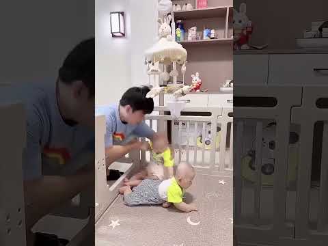 两个小家伙还挺有音乐细胞#带娃日常 #双胞胎 #funny #cute