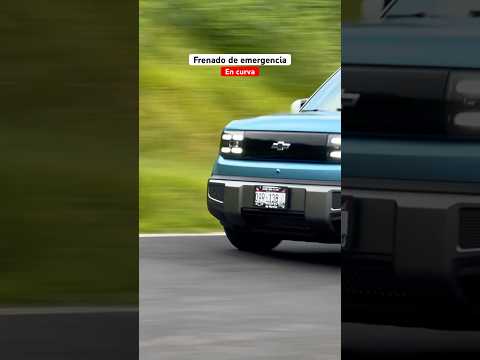 Frenar en curva, no es lo ideal pero es válido #car #velocidad #carros #tutorial #tips #autos
