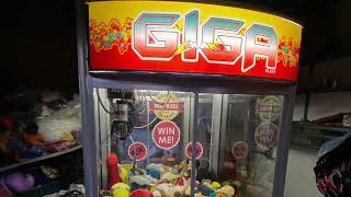 Elaut Giga Crane Soundtrack 2 (Six Flags Theme)