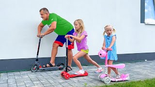 София и Ника устроили соревнования на самокатах. Софунья Шалунья