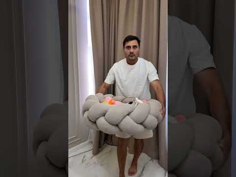 У нашей Адель начался новый этап,лазить везде и ломать все😂инст:sarkison7