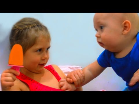 Беби Бон малыш Денис просит мороженое сестрички ♥ Baby doll Для детей