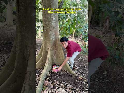 Mas preman muntah darah gara gara makan sesajen #shorts #minivlog #comedy #bocilwargads #maspreman