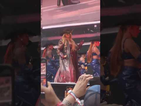 *NEW OUTFIT* Beyonce - DESERT EAGLE (Live in Paris Night 3) The Cowboy Carter Tour #beyonce #live