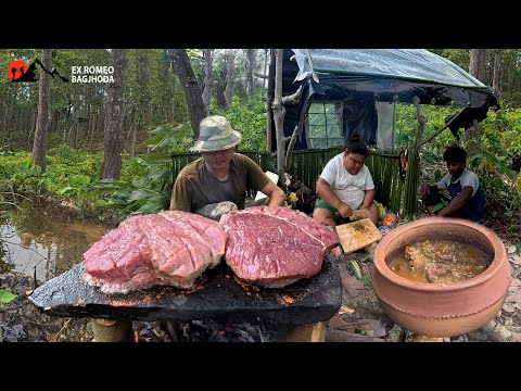 Cooking Skill in Hot Stone over Fire Buff Sekwa Buff Hundi Cooking and Eating in Bushcraft Shelter