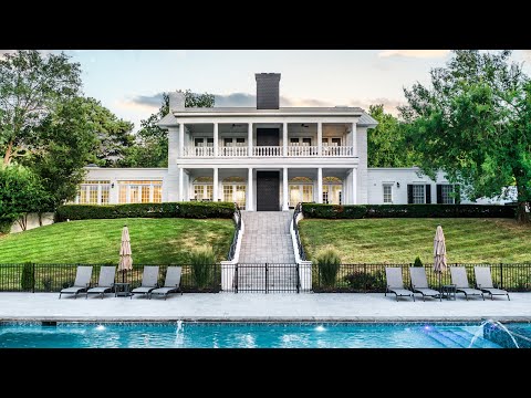 Inside A $2 Million Dollar Lakefront Mega MANSION In Branson, MO | Renovated Dream Estate