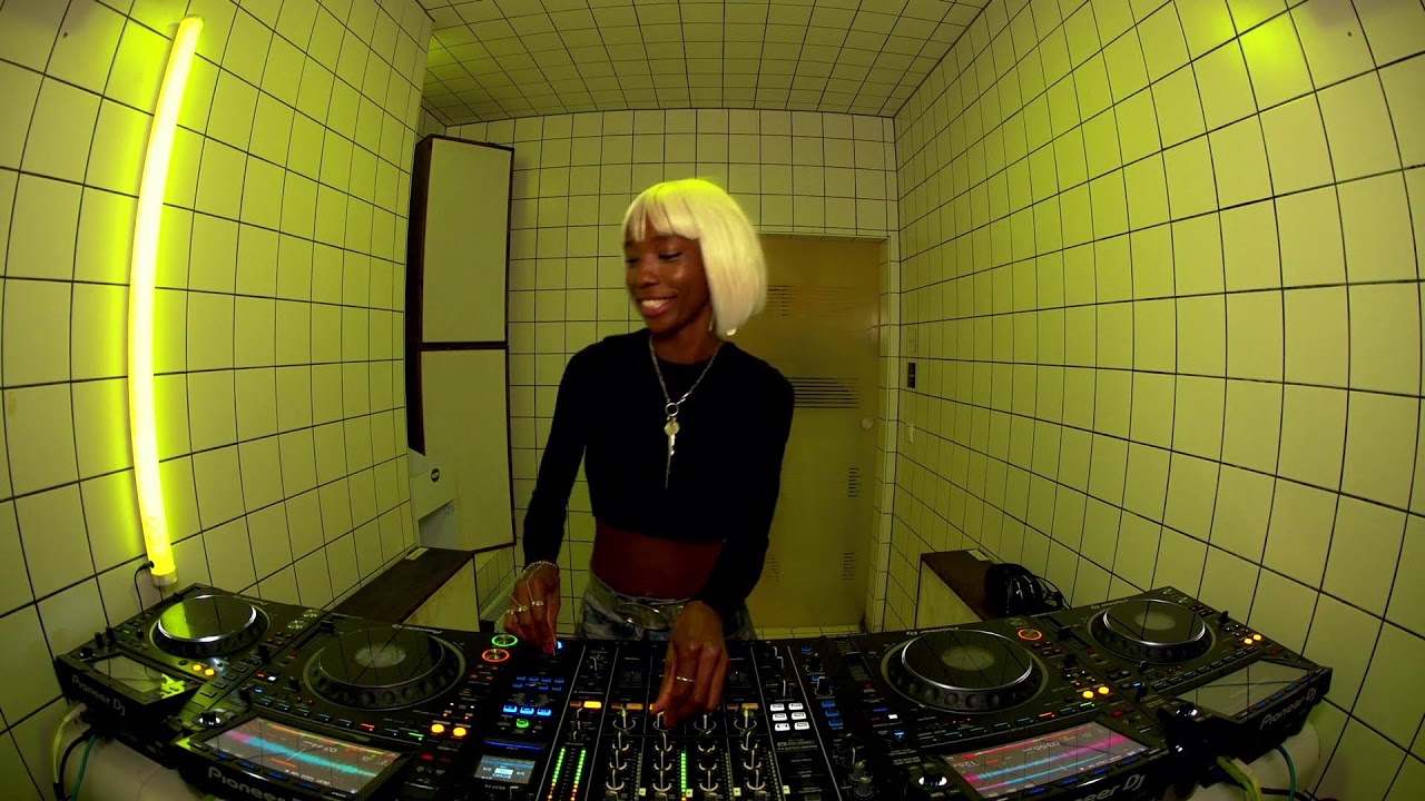 RISE – Ukai Ndame | HÖR – November 4 / 2025