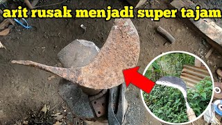 Cara mudah memperbaiki arit yang rusak penuh karat.