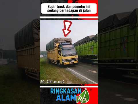 saat sedang menyalip truck ini di hadang oleh pengendara motor #shorts #shortviral