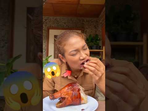 babi mirip seperti manusia‼️😮 #shortsvideo #food #visitkuliner #viralvideo #facts #yukkulinerbareng
