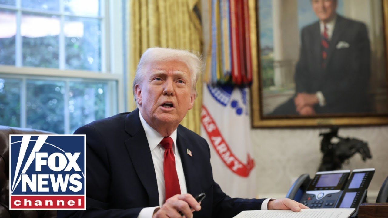 Trump has laid out a win-win scenario in Greenland, former advisor says