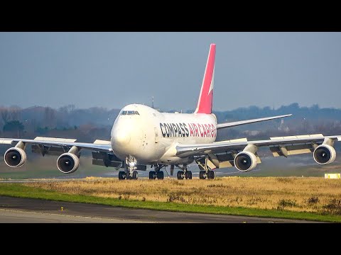 BOEING 747 with a SMOKEY ENGINE STARTUP + B747 Landing (4K)