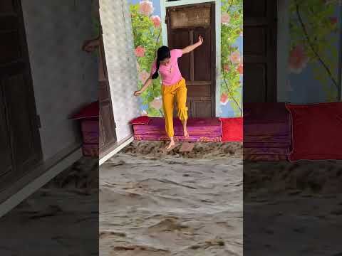 Hana used cardboard to jump over flood water 😜 #shorts by Hana