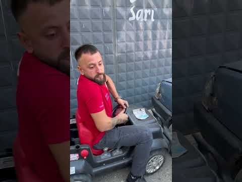 Babası buna küçükken bisiklet almamış!