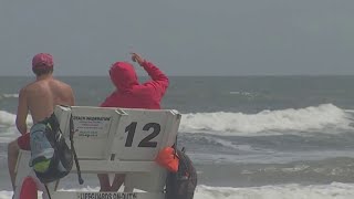 Lifeguards in Wildwood warning swimmers as rip current threats intensify
