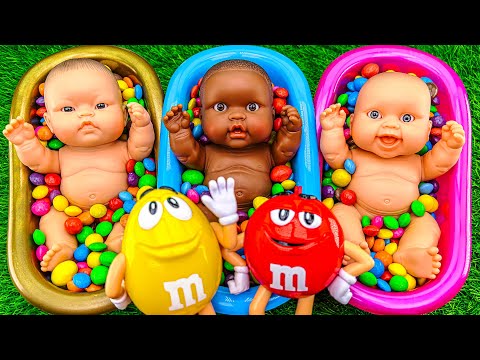 Color Satisfying ASMR - Magic Bathtubs Full of M&M's Candy Yellow & Red with Sweet Slime Kinder Joy