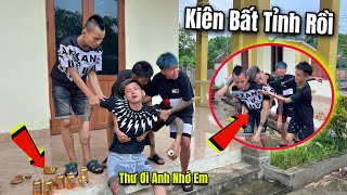 Kiên Chổi Buồn Bã U.ố.n.g S.a.y Bất Tỉnh Vì Phạm Thư Bỏ Về Ngoại | Gia Đình Nhà Vợ Hắt Hủi