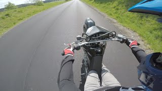 MOTOVLOG #26/ VOJENSKÝ PROSTOR/UČÍM SE WHEELIE/