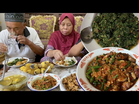 Menu Endolita Oseng Cumi Cabe, Tumis Daun Singkong, Ayam Fillet Crispy Dan Nasi Liwet