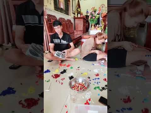 Cả nhà Cherry cùng nhau xếp con lego khổng lồ tặng Ngoại mất 3 ngày 3 đêm, mọi người thấy đẹp ko?