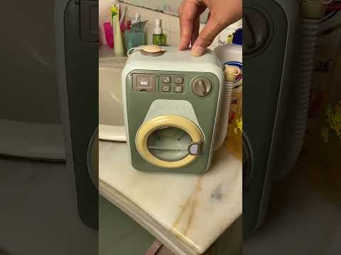 The washing machine my good friend gave me is so useful.