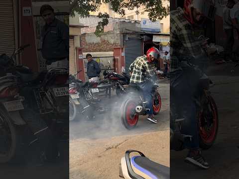 Tyre blast😱 Hogya burnout krte krte 🔥 #youtubeshorts #mt15_modified #burnout #youtube #viral #mt15