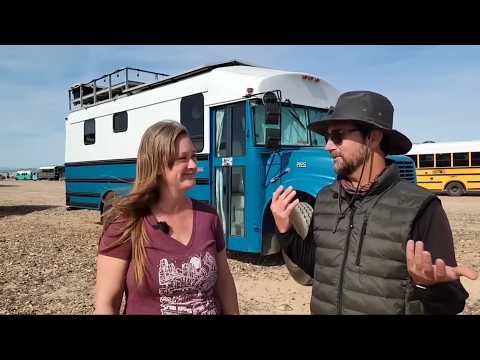 Stunning Off-Grid TINY House Inside a 1998 School Bus – Full Tour!