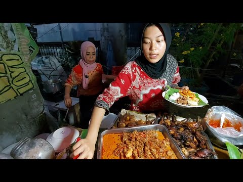 WOW ADA KALI 20 LAUK LEBIH TERSAJI DI GUDEG BU IIN TAMAN KOTA YANG VIRAL !! INDONESIAN STREET FOOD