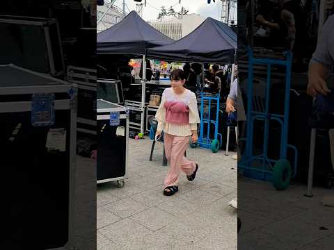 정미애님 리허설 마치고 대기중~#정미애 #수은등 #영동포도축제