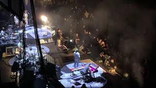 John Mayer sharing wisdom at Madison Square Garden live