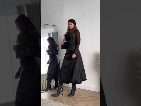 Все нормальные люди летом:Я: 🌑