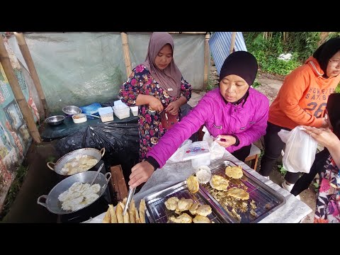 ENAK BANGET ADA PENJUAL GORENGAN TANPA NAMA DI POJOK LEMBANG !!! INDONESIAN STREET FOOD