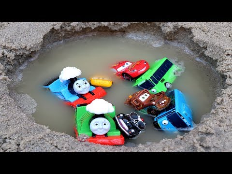 Learn Colors for Kids w/Disney cars vehicles & Thomas trains in water