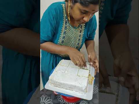 😊yenngaloda Anniversary cake making pakkalama....#shorts #trending #viralvideo