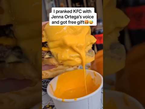 Got free gift🍔🤩🤣 #prank #fun #jennaortega #burger #kfc #funny #fyp