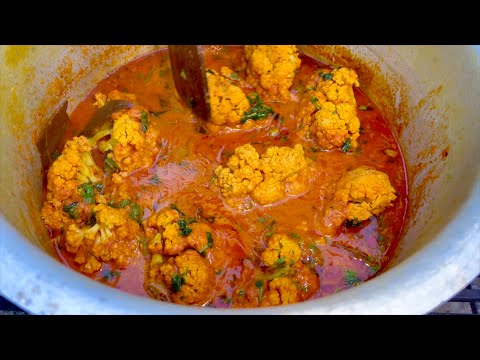 Pujya Kashyap Rishi ki Kashmir style gobi curry making