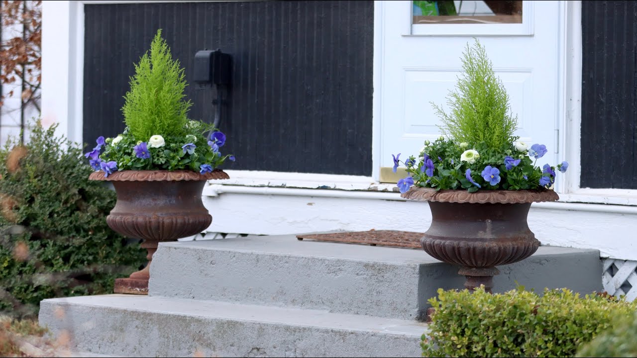 Blue & White Spring Containers!