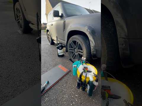 ‼️ Absolutely Disgusting Deep Wheel Clean Landrover Defender ‼️ #asmr #cleaning #satisfying